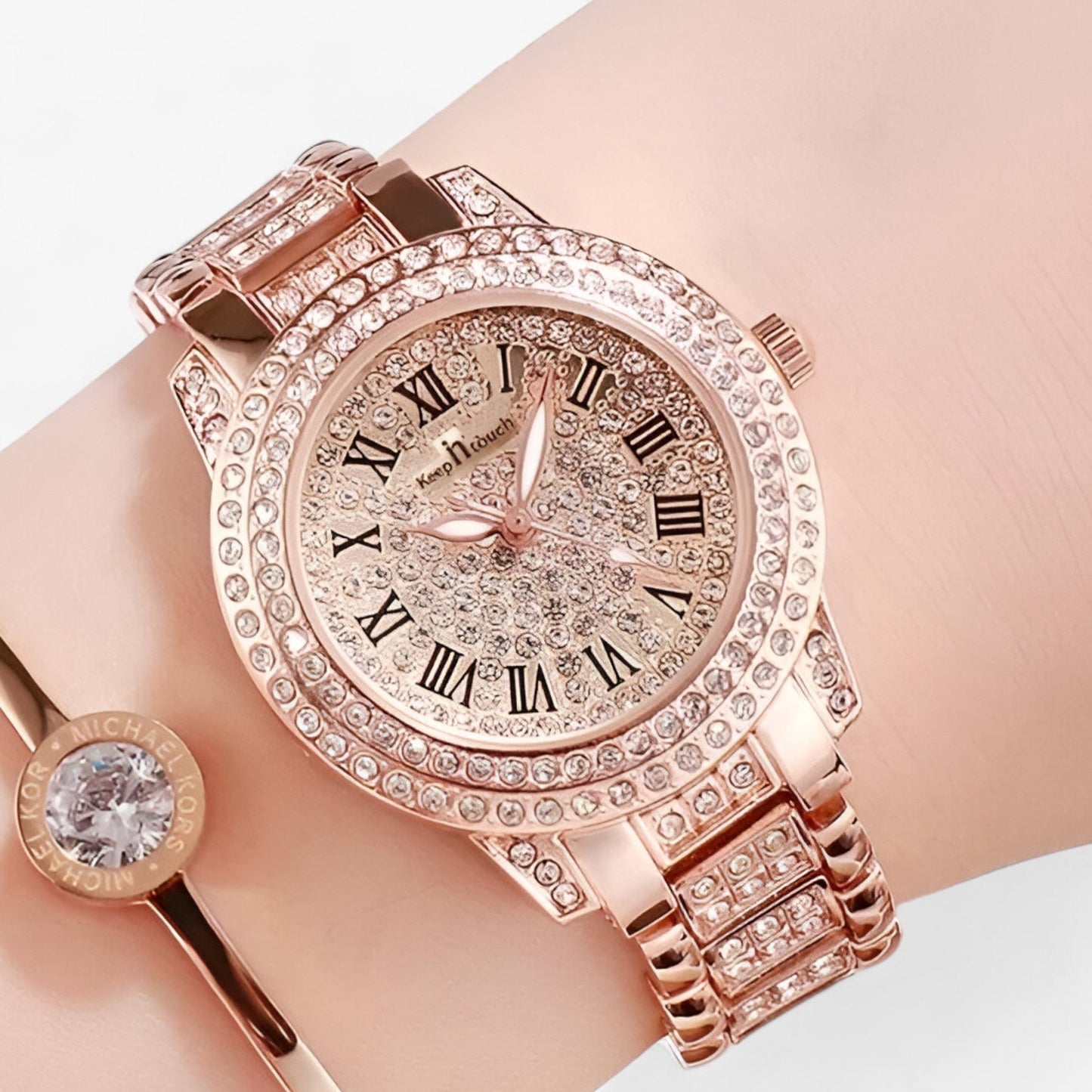 Elance | Clock with round zirconium stones
